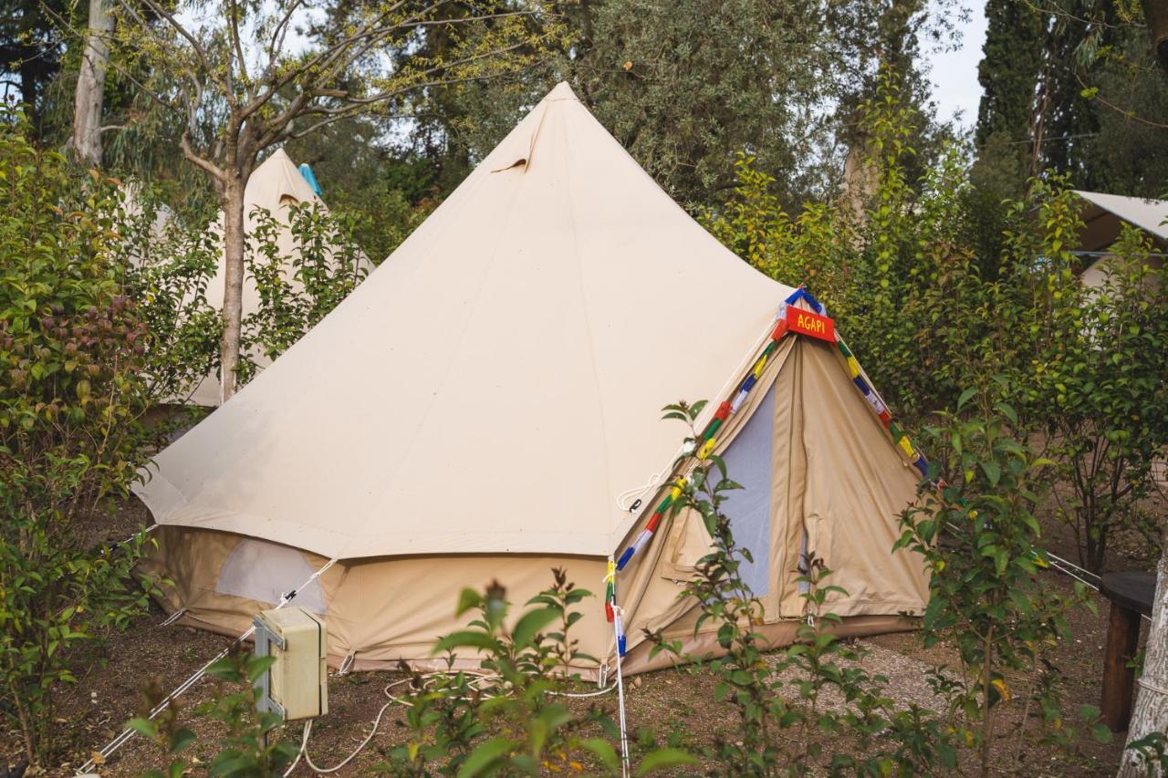 Nisi Glamping Hotel Paralía Rachon Eksteriør billede
